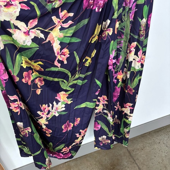 Karen Millen The Atelier High Neck Sleeveless Floral Jumpsuit Size 14 - Picture 4 of 10